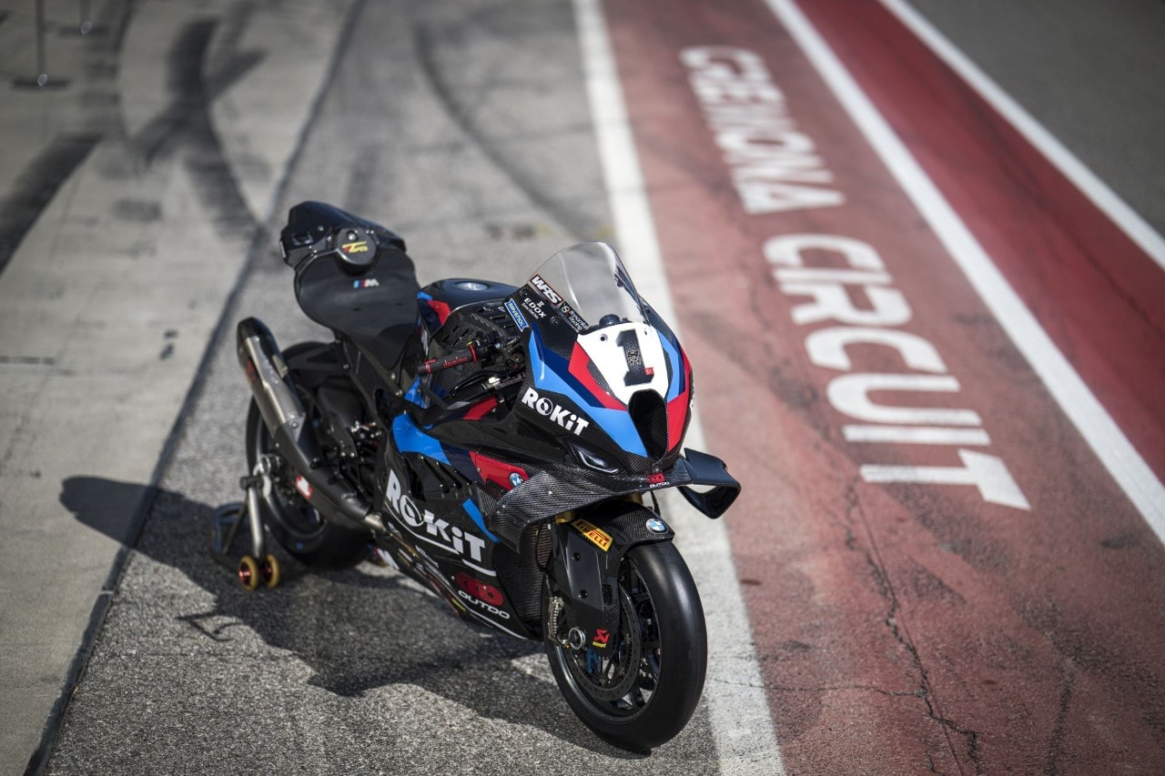 DueruoteTG #238 - Abbiamo guidato in pista la BMW che corre in SBK! 